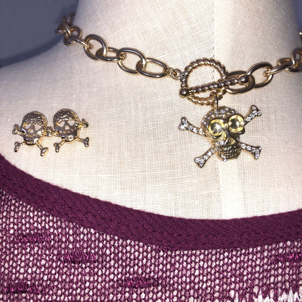 Skull choker and earring set